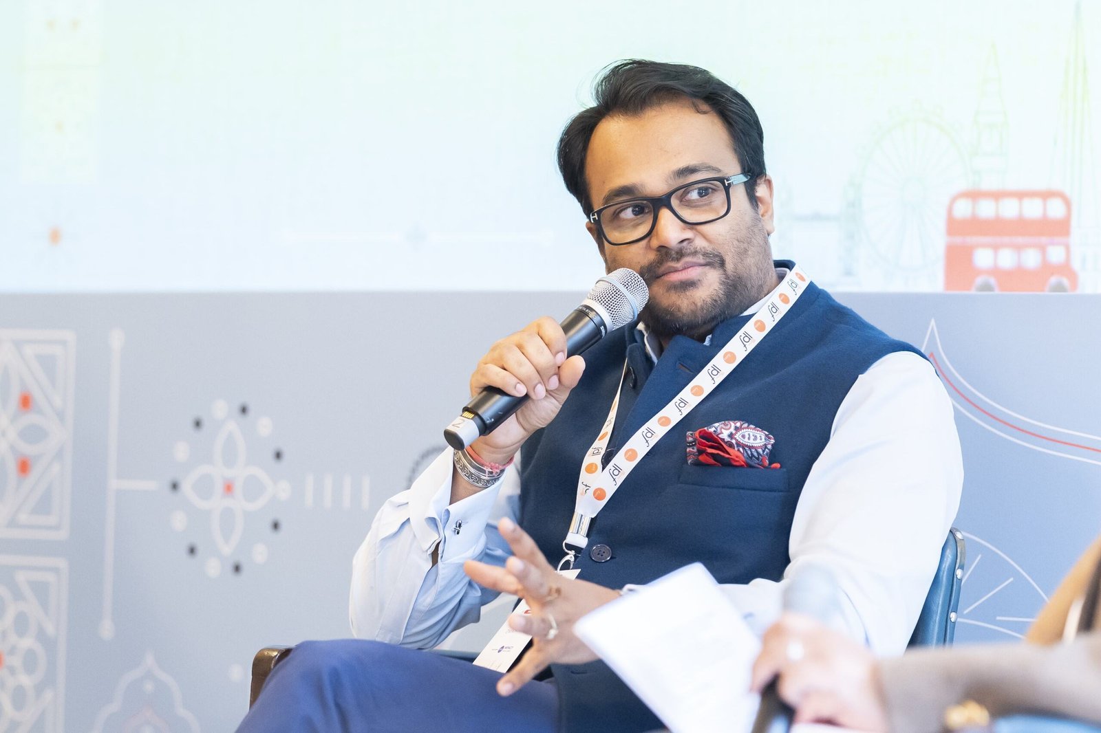 560d4dfe-2f0f-42f5-ba4d-5223d2752878